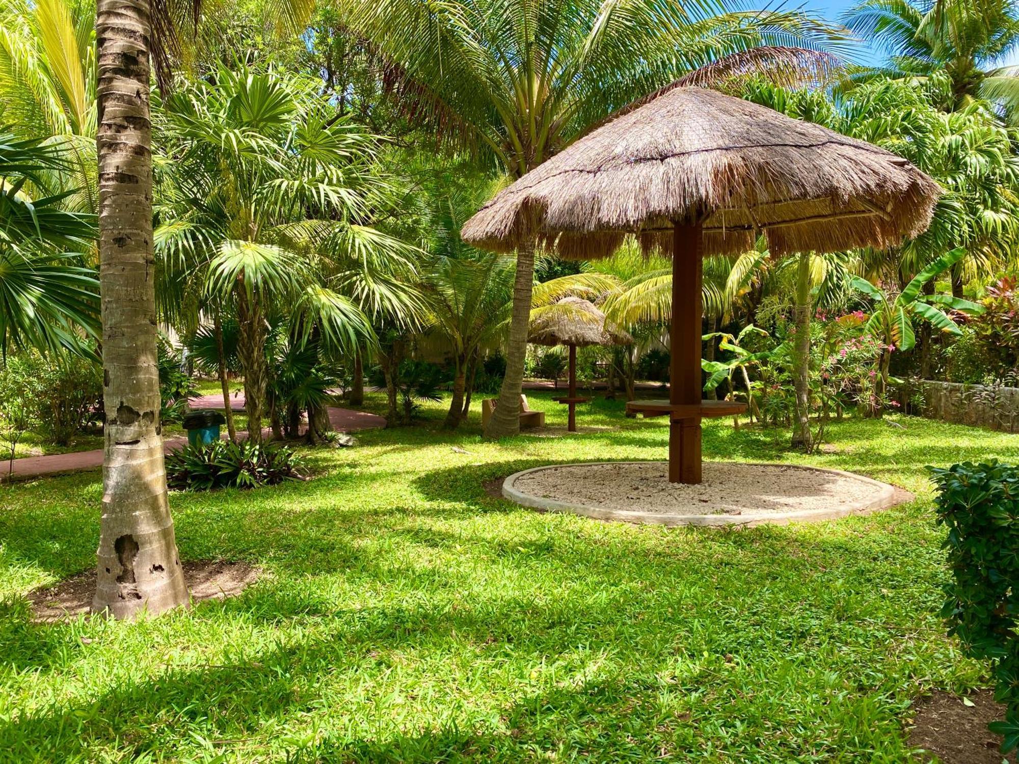 Tropical By Andiani * Cancun